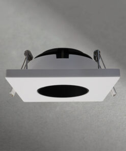 Downlight cuadrado HEBY recesado