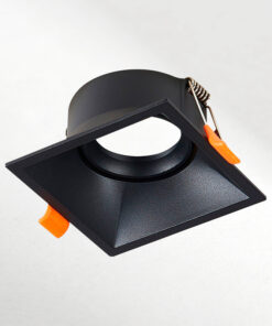 Downlight cuadrada OGNA recesada