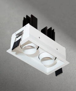 RADE - Luminaria downlight cuadrada tipo spot LED.