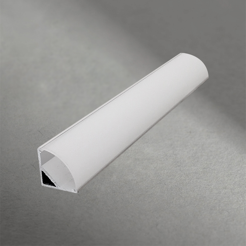 Perfil 16x16mm en aluminio extruido esquinero para sobreponer.