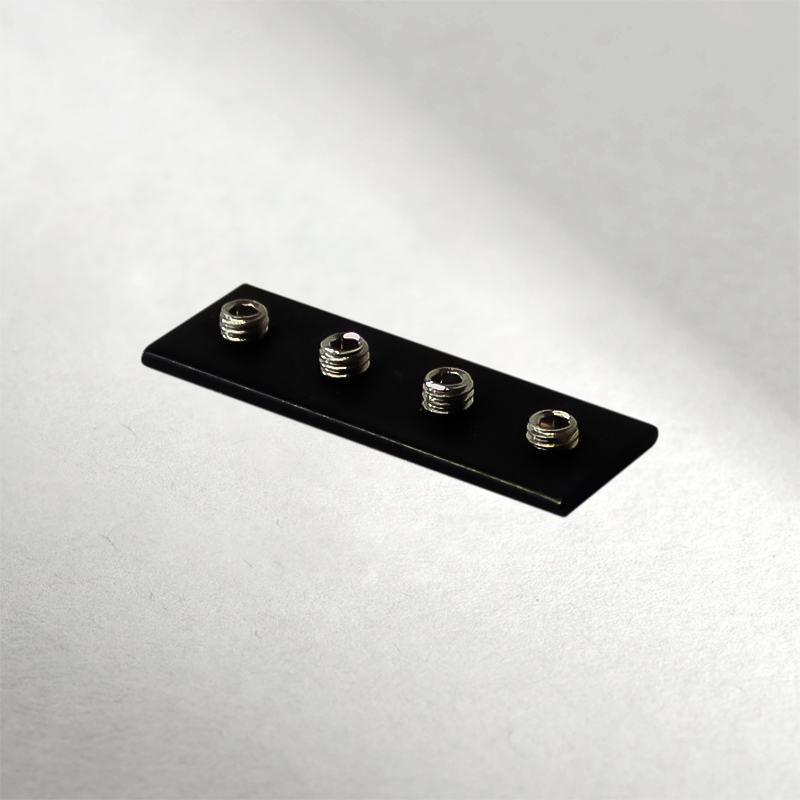 TOKKER - Pieza conector de riel.